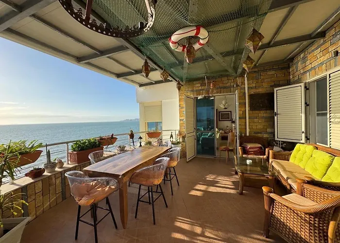 Seaview Penthouse Apartment Durrës